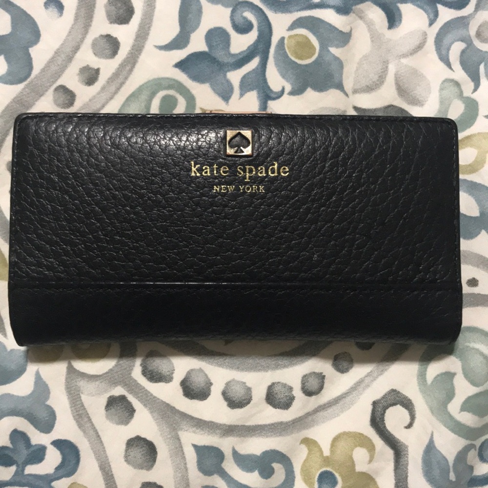 Kate Spade black leather wallet euc